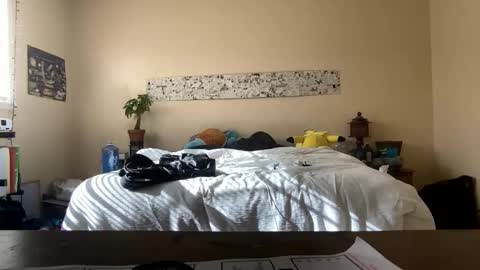 Cloud9 online show from December 2024 06:42:02 PM