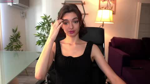 Olivia online show from March 2026 10:15:01 PM