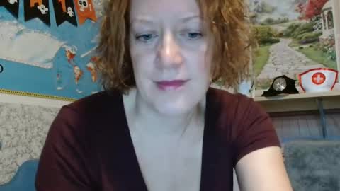 12ennie online show from November 2025 06:13:01 AM