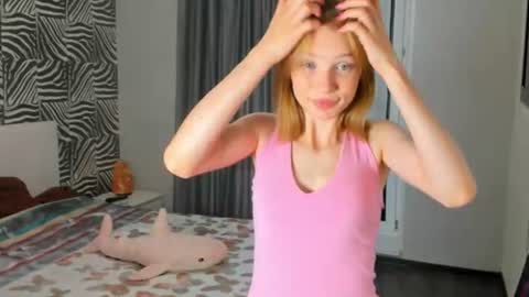 Kira online show from July 2026 07:38:01 PM