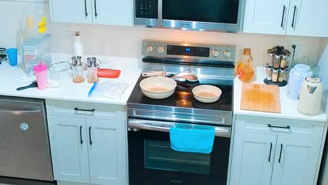 Tong  Ralph online show from April 2026 01:14:02 AM