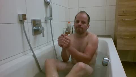 Snapshot of 19berni91 chatting on September 2025 05:46:02 PM berni online show from September 2025 05:46:02 PM