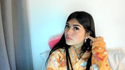 Snapshot of 1bonnie chatting on February 2025 12:26:01 AM Hello soy bonnie online show from February 2025 12:26:01 AM