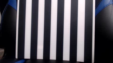 i erupt if you suck ur nipples 4 me and look at the camera while watching me online show from March 2025 02:43:02 PM