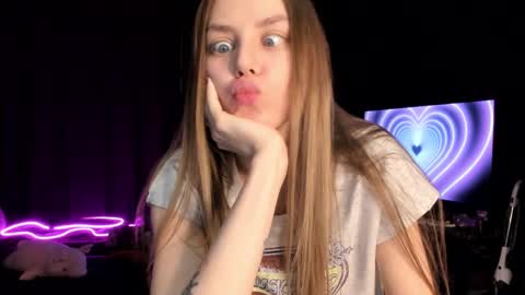 Snapshot of 1i1ypa1mer chatting on February 2025 07:48:02 PM Lily 3 online show from February 2025 07:48:02 PM