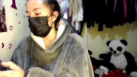 1kandylove online show from September 2025 10:00:01 PM