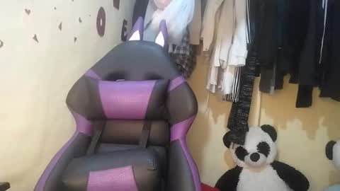 1kandylove online show from October 2025 02:17:01 AM