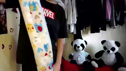 1kandylove online show from October 2025 03:46:02 PM