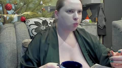 Snapshot of 1lindsey1 chatting on January 2025 04:02:02 AM 1LINDSEY1 online show from January 2025 04:02:02 AM