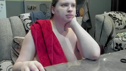 Snapshot of 1lindsey1 chatting on February 2025 08:19:01 PM 1LINDSEY1 online show from February 2025 08:19:01 PM