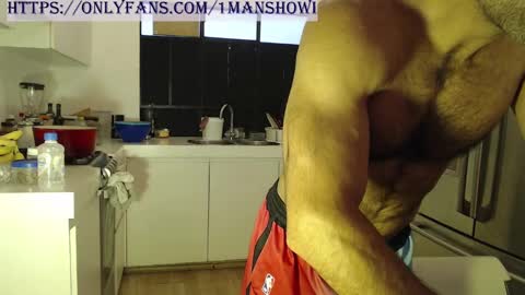 Snapshot of 1manshow11 chatting on February 2025 08:16:02 PM 1manshow11 online show from February 2025 08:16:02 PM