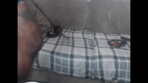 Snapshot of 1n2deep chatting on February 2025 10:50:01 PM 1n2Deep online show from February 2025 10:50:01 PM