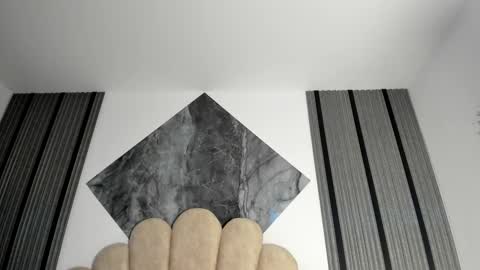 Luisa online show from February 2026 02:28:01 PM