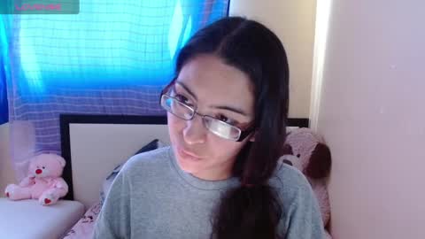 paola online show from January 2025 08:48:01 PM