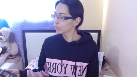 paola online show from September 2025 08:32:02 PM