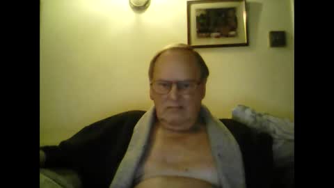 Snapshot of 1shorty chatting on January 2025 08:18:01 PM 1shorty online show from January 2025 08:18:01 PM