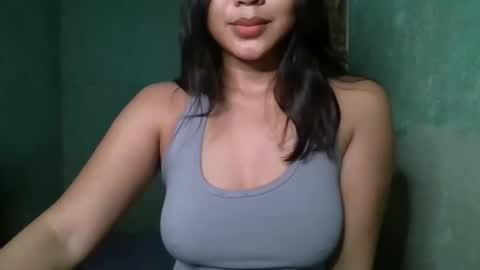 1smile4u online show from November 2025 08:23:02 AM