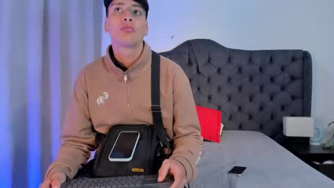 1Threestar online show from January 2026 12:21:01 PM