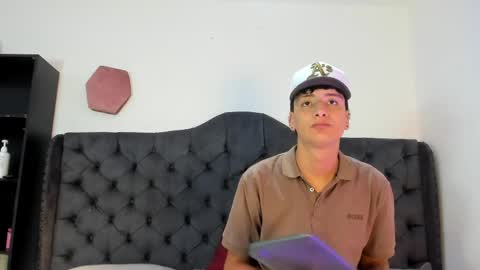 1Threestar online show from April 2026 10:43:01 PM