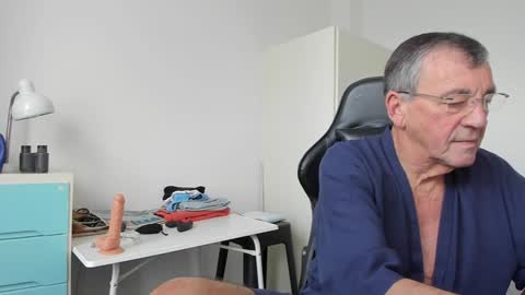 Henk online show from January 2025 01:13:01 PM