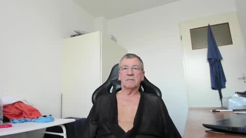Henk online show from March 2025 04:13:02 PM