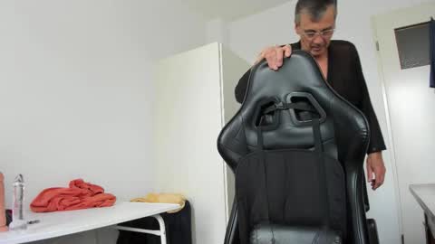 Henk online show from October 2025 12:17:01 PM