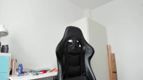 Henk online show from February 2026 03:29:02 PM