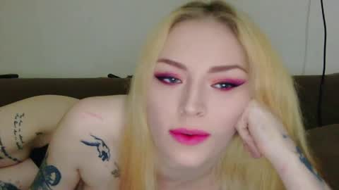 20punkslut online show from May 2026 09:55:01 PM