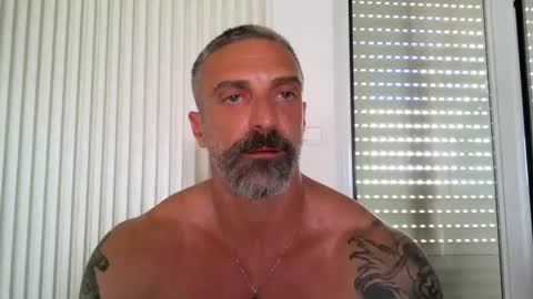 Snapshot of 22colin22 chatting on June 2026 01:20:02 PM Nik online show from June 2026 01:20:02 PM