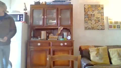 22esserre online show from February 2026 01:10:01 PM