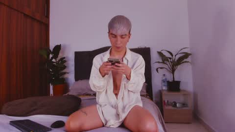 Snapshot of 2gays_1straight chatting on January 2025 08:01:02 PM David and Yoel online show from January 2025 08:01:02 PM