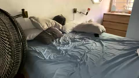 2littlefox online show from January 2025 05:17:01 PM