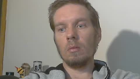 Snapshot of 2small4you83 chatting on January 2025 05:33:01 PM 2small4you83 online show from January 2025 05:33:01 PM