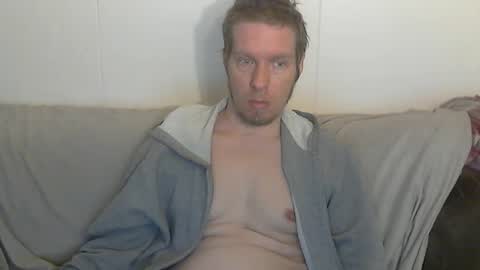 2small4you83 online show from April 2026 01:14:02 PM