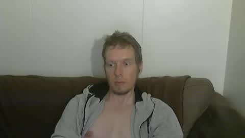Snapshot of 2small4you83 chatting on May 2026 05:04:01 AM 2small4you83 online show from May 2026 05:04:01 AM