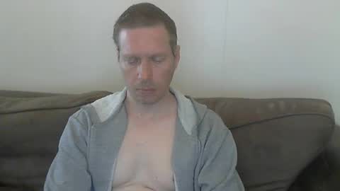 Snapshot of 2small4you83 chatting on June 2026 04:22:01 PM 2small4you83 online show from June 2026 04:22:01 PM