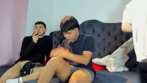 Guy 1  Guy 2  Guy 3. online show from November 2025 08:30:01 PM