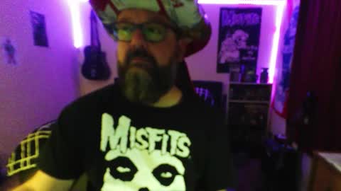 Snapshot of 3ndlessmike chatting on November 2025 11:21:02 PM 3ndlessmike online show from November 2025 11:21:02 PM