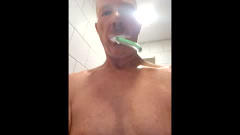 Thisguy online show from November 2025 01:01:01 PM