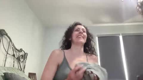 KC420Couple online show from June 2026 05:08:01 PM