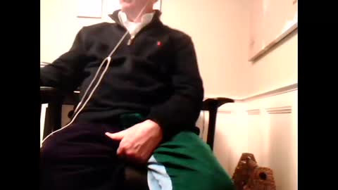 Snapshot of 4uguys chatting on January 2025 05:33:01 AM 4uguys online show from January 2025 05:33:01 AM