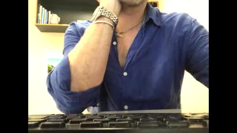 Snapshot of 555tony555 chatting on November 2025 01:39:01 AM 555tony555 online show from November 2025 01:39:01 AM