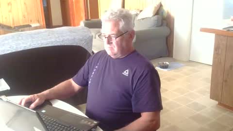 Joe online show from October 2025 08:54:02 PM