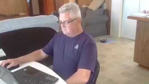 Joe online show from October 2025 03:35:02 PM