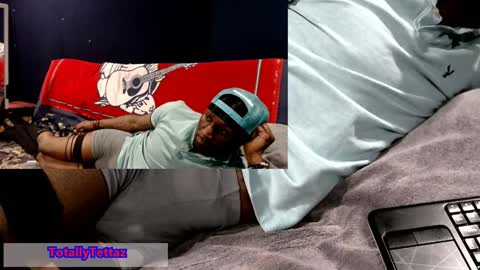 Snapshot of 5hbk chatting on January 2025 06:03:02 AM Tettaz GetitJusy4ya online show from January 2025 06:03:02 AM