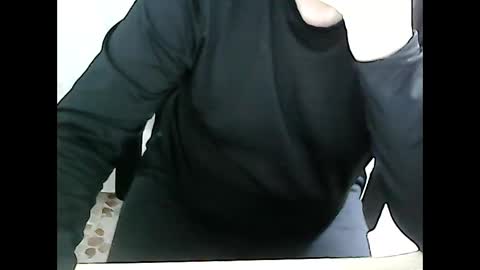 Snapshot of 69desamor chatting on February 2025 08:47:02 PM 69desamor online show from February 2025 08:47:02 PM