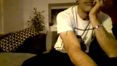 Num online show from December 2025 06:03:02 PM