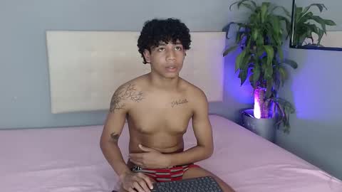 Snapshot of 777_jmz chatting on March 2025 06:52:01 PM 777_jmz online show from March 2025 06:52:01 PM