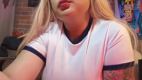 Snapshot of 777lucycosplay chatting on November 2025 11:18:02 PM Lucycosplay777 online show from November 2025 11:18:02 PM