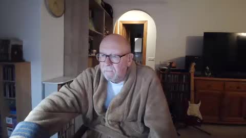  Papi  online show from February 2025 06:21:01 PM